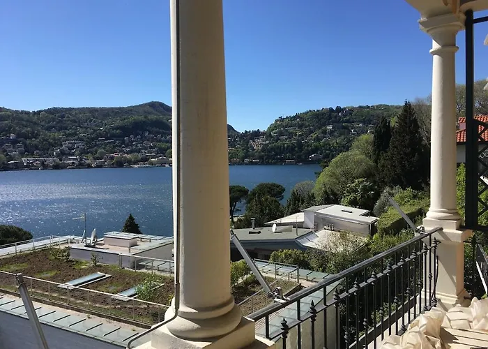 Casa Riva 25 Vista Lago-central Διαμέρισμα *